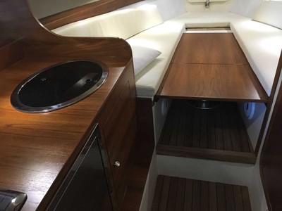 V31 Cabin/Galley